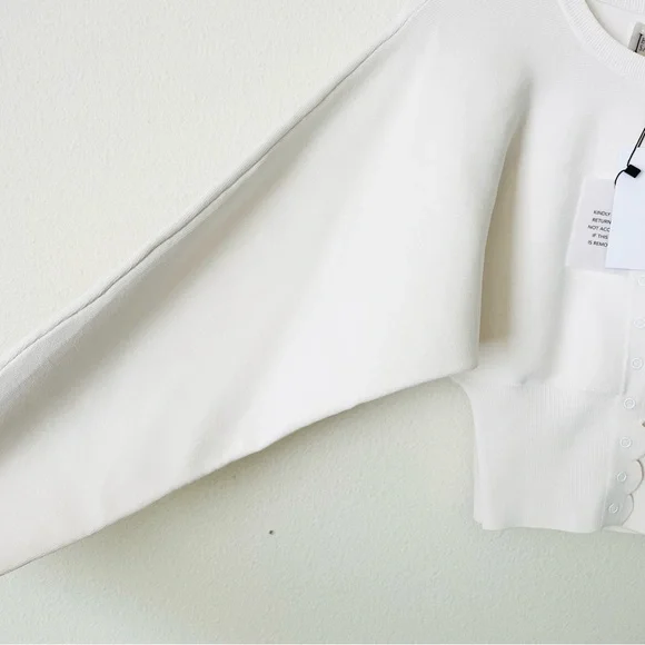 Revolve Helsa XS Elvira ribbed scalloped cardigan in ivory white - Picture 4 of 10